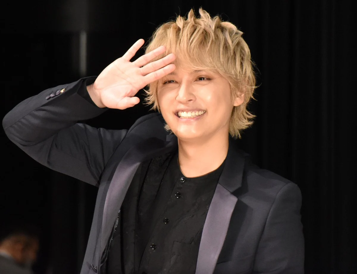 手越祐也