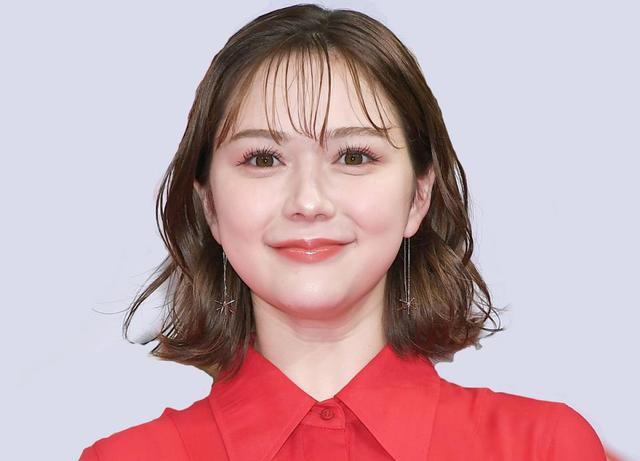 村重杏奈
