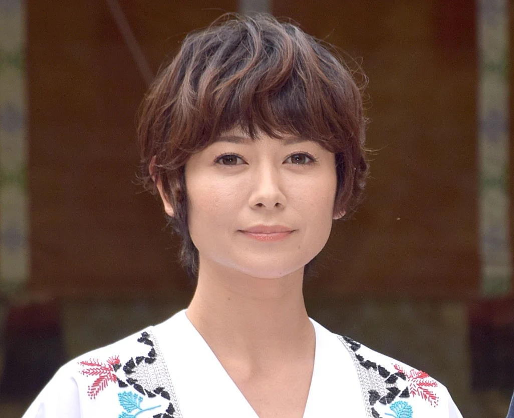真木よう子