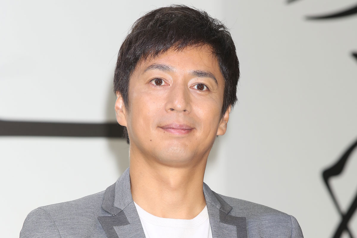 徳井義実