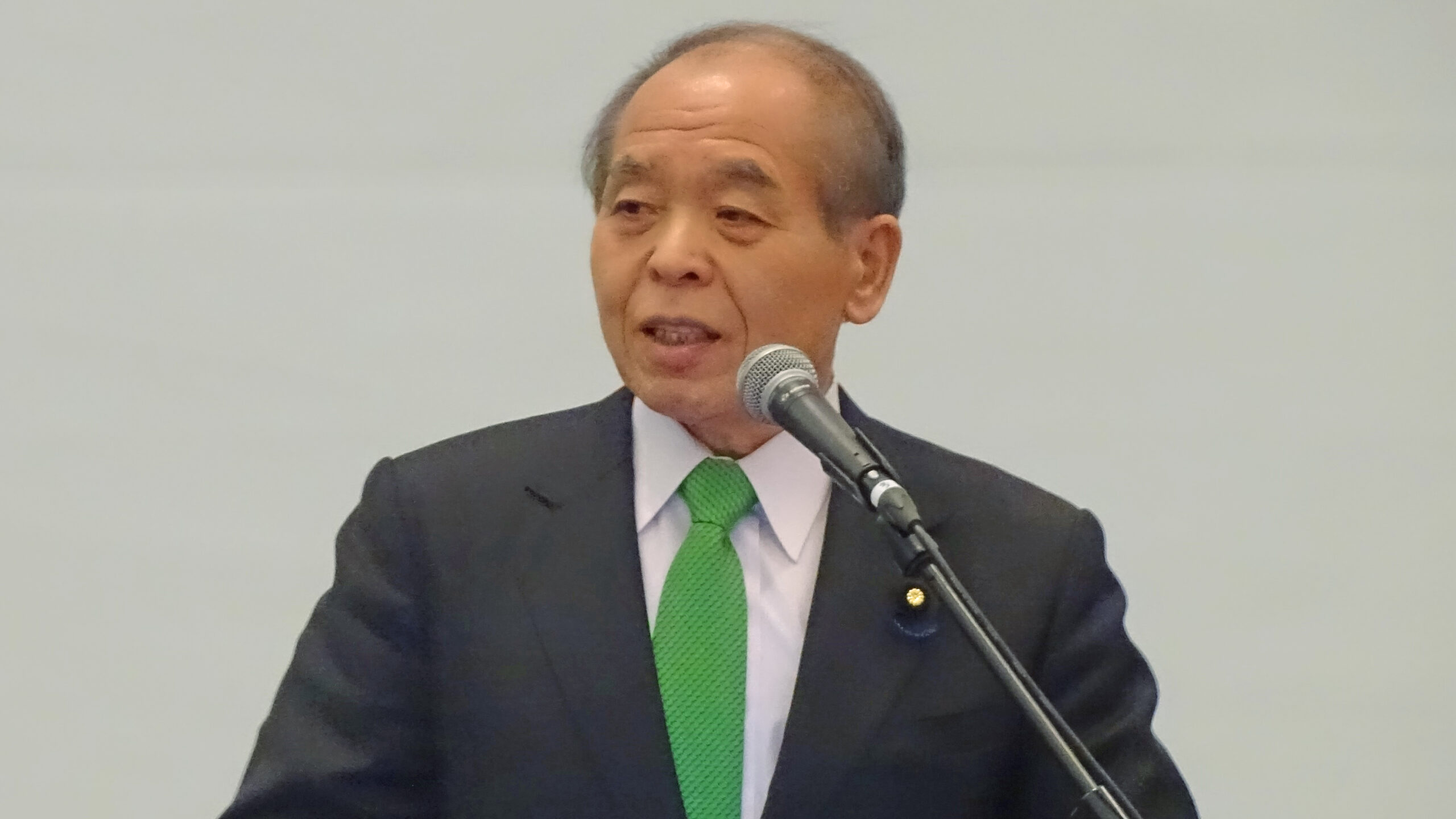 鈴木宗男